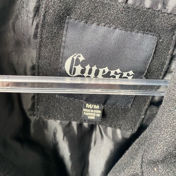 Guess men’s jacket - Picture 3 of 3